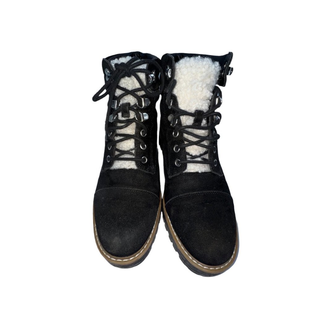 Time and Tru women’s hiker boots Sz 7.5 Suede Black (D- 005)